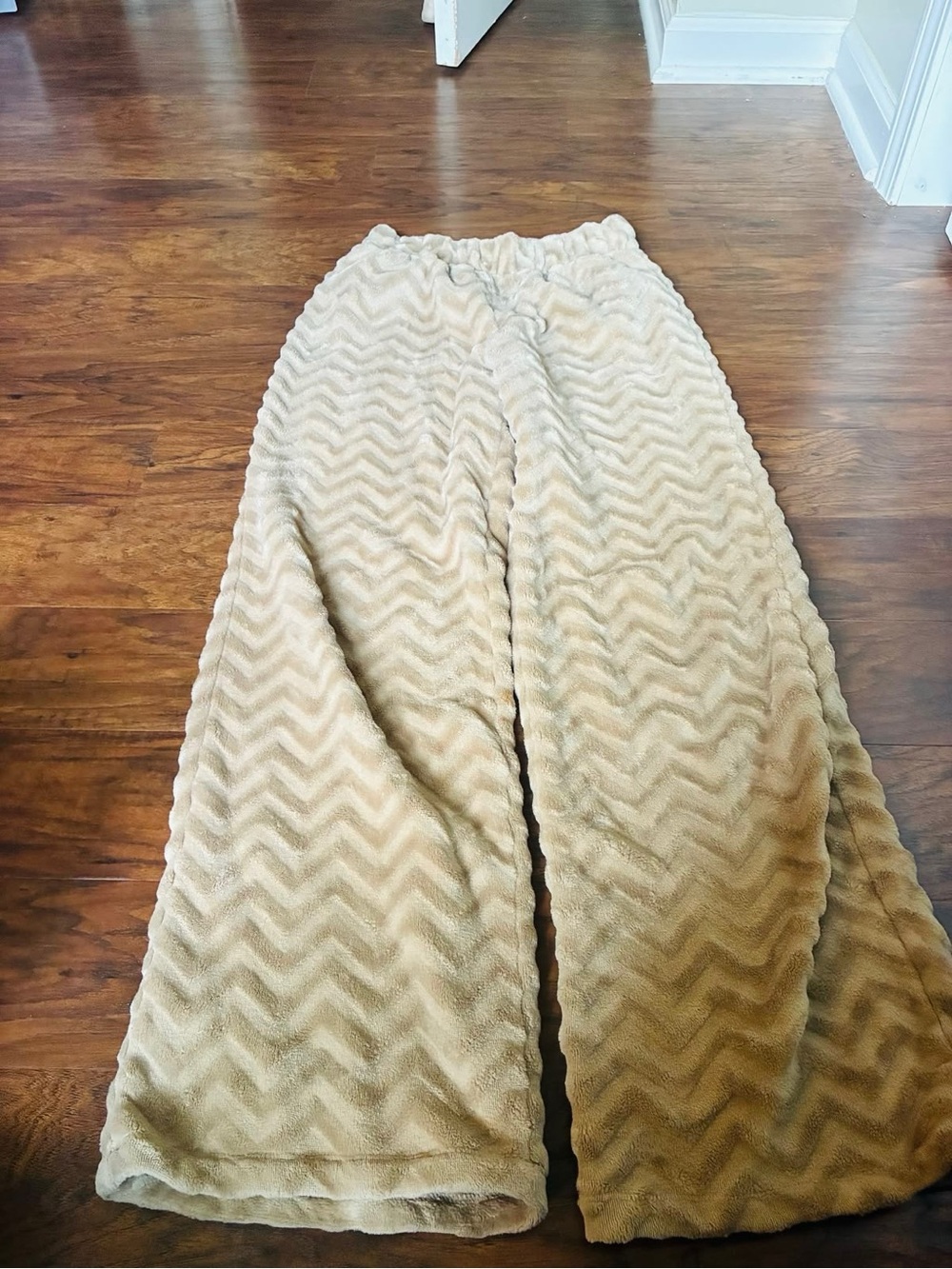 Women’s Fleece Lounge Pants - Light Tan